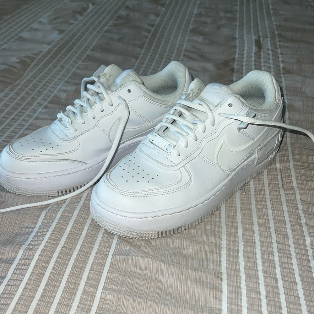NIKE AIRFORCE